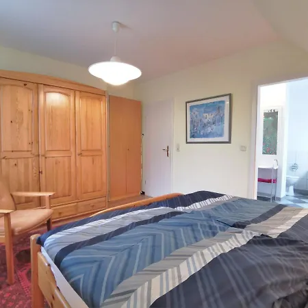 Kobs - Inmitten Der Mit Zwei Bädern, Terrasse Und Gemütlichem Wohn- Und Esszimmer Apartment