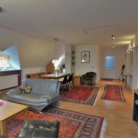 Kobs - Inmitten Der Mit Zwei Baedern, Terrasse Und Gemuetlichem Wohn- Und Esszimmer * Ausacker