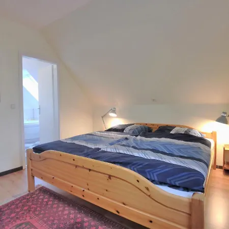 Kobs - Inmitten Der Mit Zwei Bädern, Terrasse Und Gemütlichem Wohn- Und Esszimmer * Ausacker