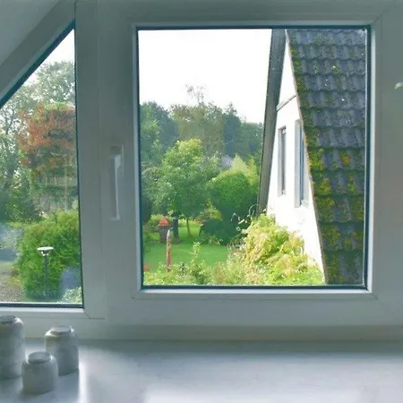 Apartment Kobs - Inmitten Der Mit Zwei Bädern, Terrasse Und Gemütlichem Wohn- Und Esszimmer Ausacker